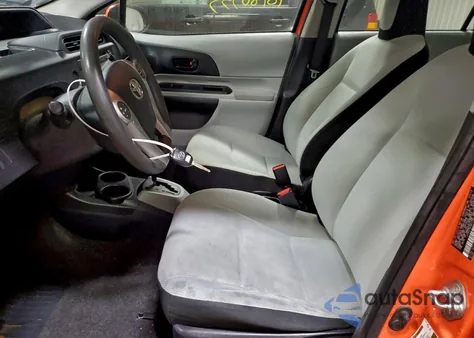 2013 Toyota Prius C from USA, damaged, VIN JTDKDTB36D1050374